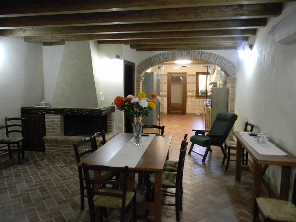 Agriturismo Battaglia Villamassargia Bagian luar foto