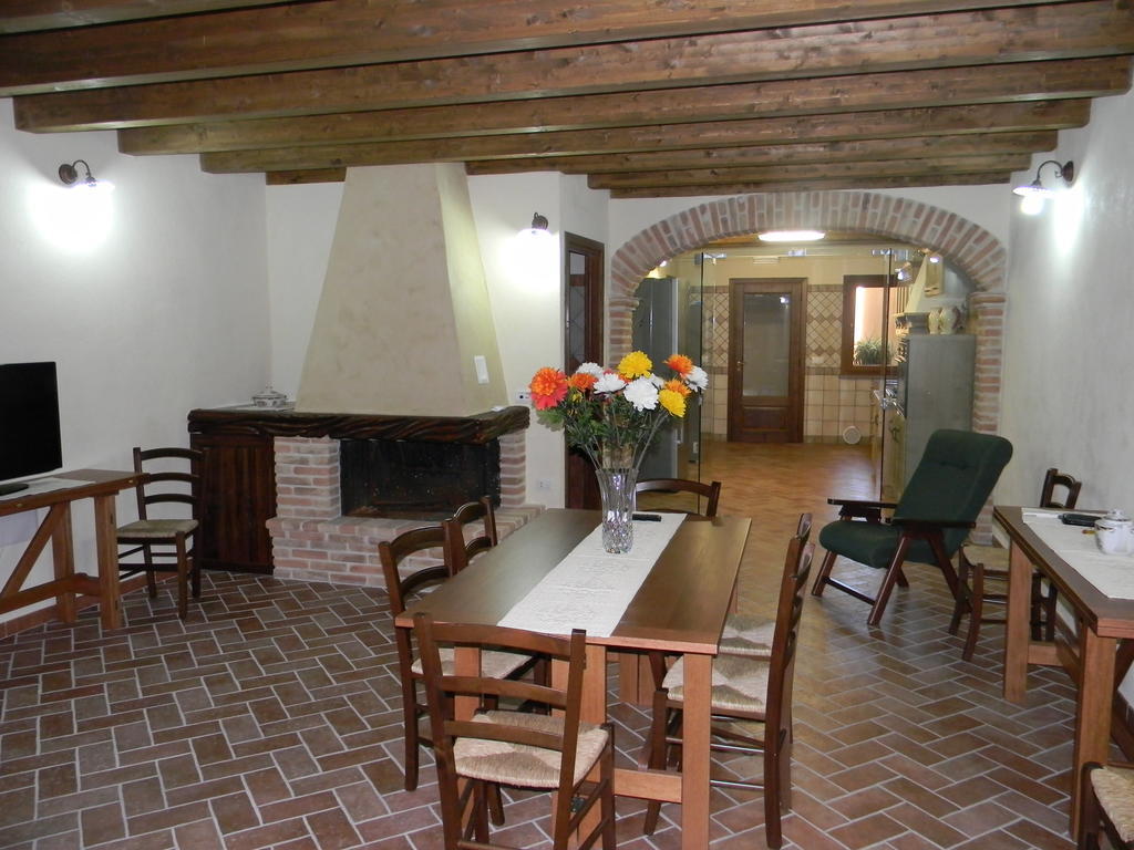 Agriturismo Battaglia Villamassargia Bagian luar foto