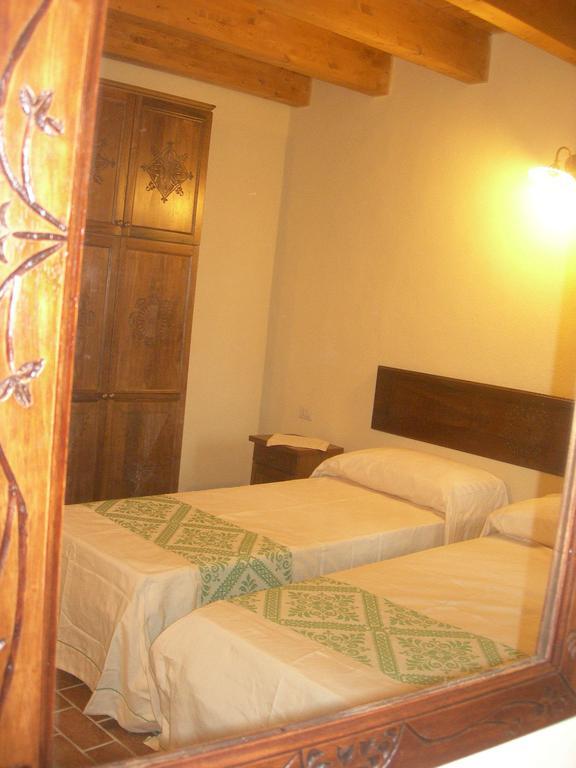 Agriturismo Battaglia Villamassargia Ruang foto